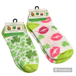 Shamrock Socks St Patricks Day Celtic Kiss me I'm Irish Green Clover 2 Pairs Lot